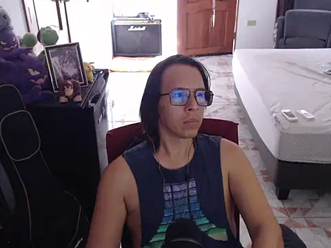 Snapshot of Pit_xxz chatting on July 16, 2:01 pm Pit xxz online show from July 16, 2:01 pm