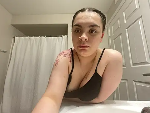 Snapshot of jasmine2badd chatting on March 20, 6:19 am jasmine2badd online show from March 20, 6:19 am