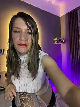 Snapshot of gwen_ashly chatting on February 20, 8:09 pm gwen ashly online show from February 20, 8:09 pm