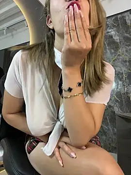 Snapshot of gwen_ashly chatting on March 21, 8:34 pm gwen ashly online show from March 21, 8:34 pm