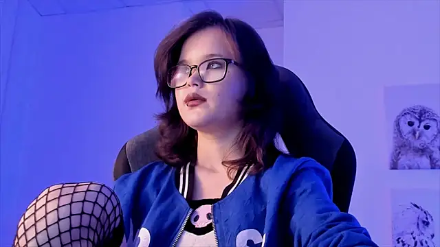 Snapshot of Elainebeness chatting on December 14, 10:50 pm Elainebeness online show from December 14, 10:50 pm