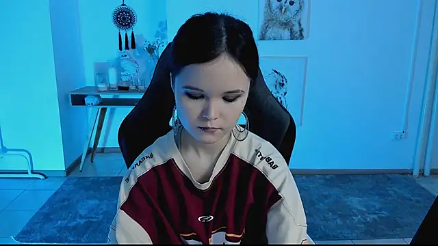 Snapshot of Elainebeness chatting on March 9, 7:15 pm Elainebeness online show from March 9, 7:15 pm