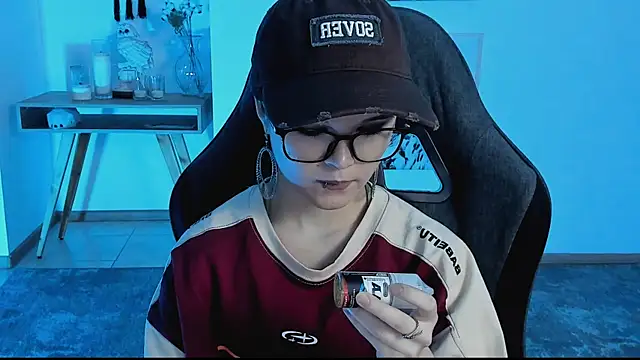 Snapshot of Elainebeness chatting on March 9, 10:52 pm Elainebeness online show from March 9, 10:52 pm