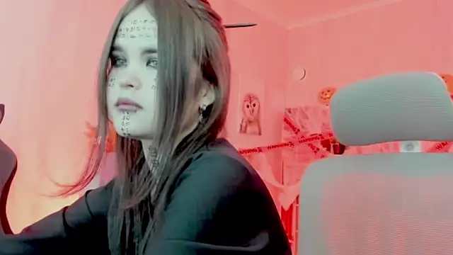 Snapshot of Elainebeness chatting on October 30, 8:31 pm Elainebeness online show from October 30, 8:31 pm