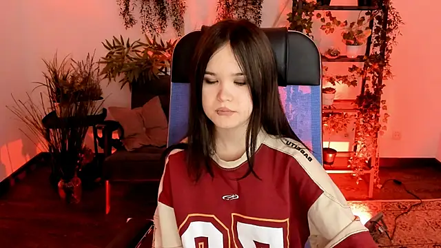 Elainebeness online show from November 28, 7:38 pm