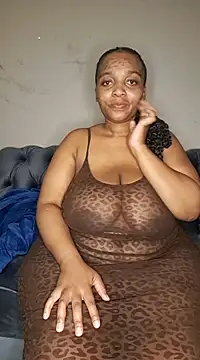 thicktash online show from February 7, 7:49 pm