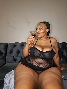 thicktash online show from February 20, 8:25 pm