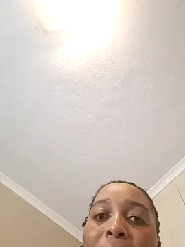 thicktash online show from February 24, 8:01 am