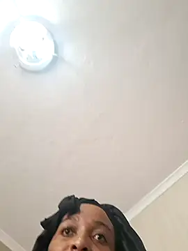 thicktash online show from May 6, 9:14 am