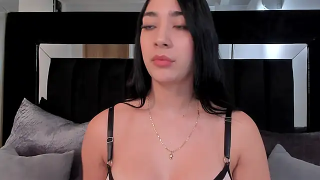 Snapshot of julieta_jewel chatting on March 6, 5:53 pm julieta jewel online show from March 6, 5:53 pm