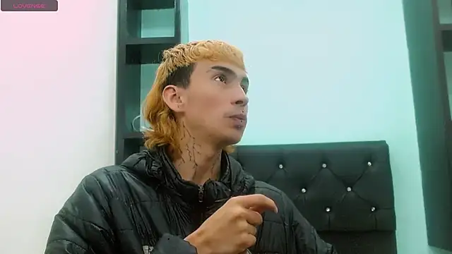 Snapshot of ttimy_x_boy chatting on March 20, 7:41 pm ttimy x boy online show from March 20, 7:41 pm