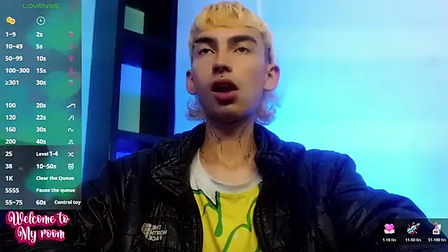 Snapshot of ttimy_x_boy chatting on March 31, 8:31 pm ttimy x boy online show from March 31, 8:31 pm