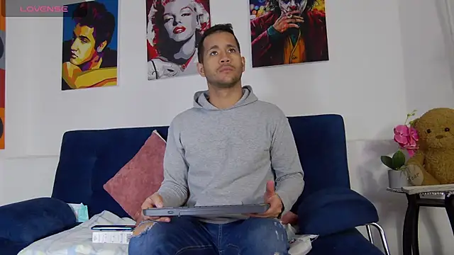 zaid lion online show from February 5, 12:06 pm