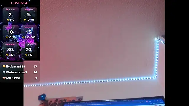 Snapshot of lorenitha_20 chatting on November 16, 3:50 pm lorenitha 20 online show from November 16, 3:50 pm