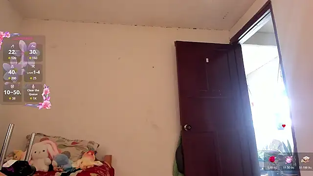 Miss oliviaa online show from October 17, 3:47 pm