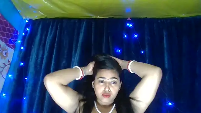 Snapshot of Sweet-Rani chatting on March 8, 3:17 am Sweet-Rani online show from March 8, 3:17 am