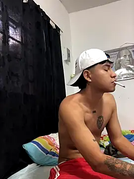 logannth online show from November 14, 7:01 pm