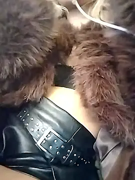 fofinhaa12 online show from January 8, 10:45 pm