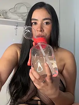 kristynmassey online show from March 12, 8:26 pm