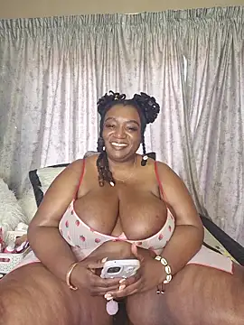 Snapshot of ThickianaRider chatting on October 28, 10:30 am ThickianaRider online show from October 28, 10:30 am