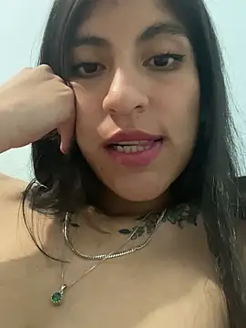 Snapshot of Sweett_Sarita chatting on January 5, 3:00 am Sweett Sarita online show from January 5, 3:00 am