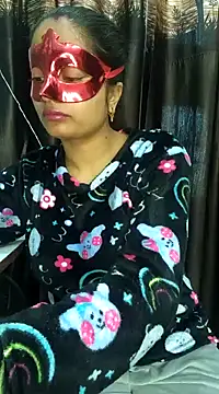 Snapshot of bigtitsqueen chatting on December 20, 3:58 am bigtitsqueen online show from December 20, 3:58 am