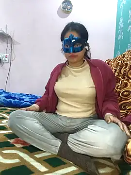 Snapshot of bigtitsqueen chatting on January 29, 3:37 pm bigtitsqueen online show from January 29, 3:37 pm