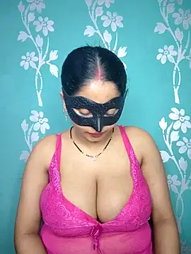 bigtitsqueen online show from March 21, 3:59 pm
