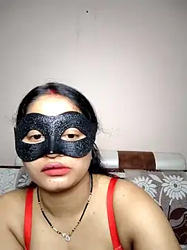 bigtitsqueen online show from April 3, 7:28 am