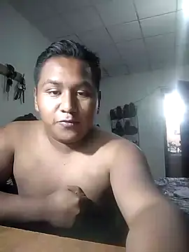 Snapshot of R1ch_Daddy chatting on December 16, 4:45 am R1ch Daddy online show from December 16, 4:45 am