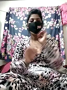 Cute-Lina online show from December 15, 7:53 pm