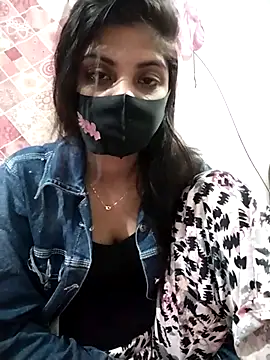 Cute-Lina online show from January 10, 10:25 pm