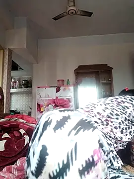 Cute-Lina online show from January 29, 7:57 am