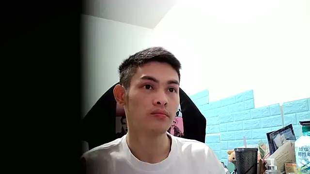 Snapshot of thisisbook_223 chatting on January 23, 4:15 pm thisisbook 223 online show from January 23, 4:15 pm