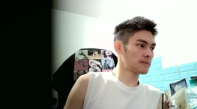 Snapshot of thisisbook_223 chatting on January 25, 12:37 pm thisisbook 223 online show from January 25, 12:37 pm
