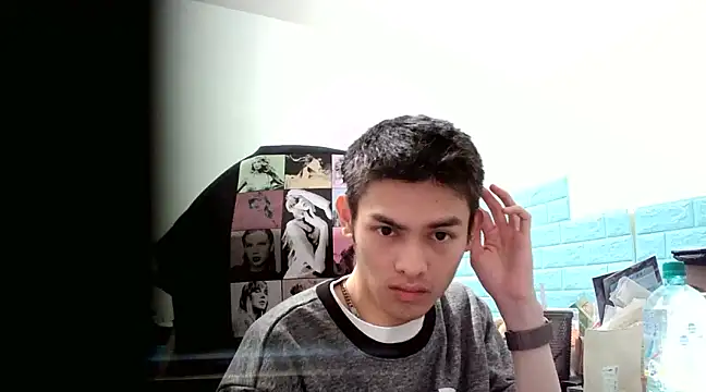 Snapshot of thisisbook_223 chatting on February 7, 8:10 pm thisisbook 223 online show from February 7, 8:10 pm