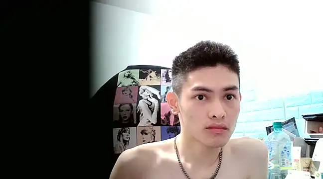 Snapshot of thisisbook_223 chatting on February 18, 6:47 pm thisisbook 223 online show from February 18, 6:47 pm