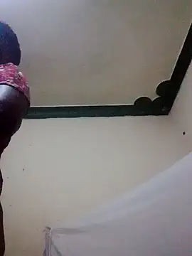 Snapshot of Danny_lady chatting on February 27, 2:32 am Danny lady online show from February 27, 2:32 am