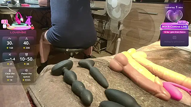 misteryman1956 online show from June 28, 3:34 am