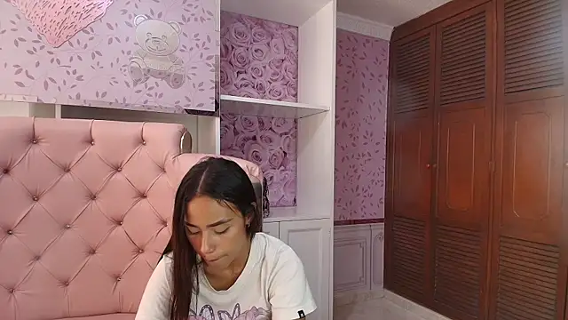 sheyla sweet18 online show from February 6, 10:26 am