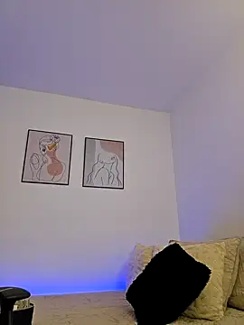 VictoriaEvaans  online show from March 12, 7:59 pm