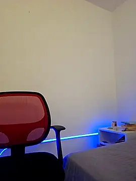 VictoriaEvaans  online show from October 18, 10:10 pm