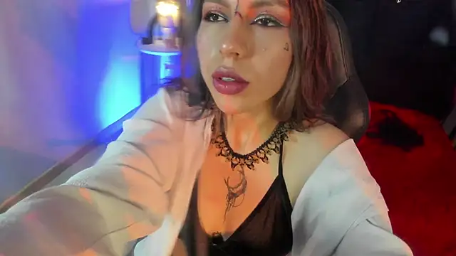 delilah fix online show from May 7, 9:31 pm