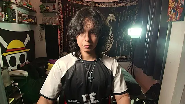 Snapshot of kairozz chatting on February 26, 8:41 pm kairozz online show from February 26, 8:41 pm