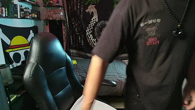 Snapshot of kairozz chatting on March 1, 7:16 pm kairozz online show from March 1, 7:16 pm