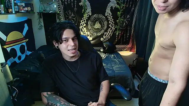 Snapshot of kairozz chatting on July 9, 10:36 pm kairozz online show from July 9, 10:36 pm