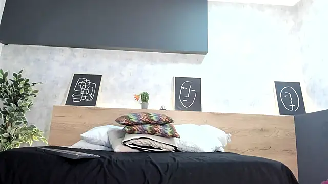 karina gomez 18 online show from May 14, 10:44 am