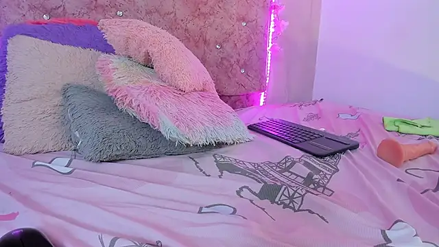 Bella  sweet online show from February 9, 12:49 am