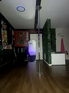 Luluof online show from October 2, 9:38 am