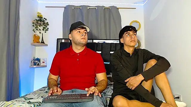 Valerio 22 online show from March 11, 8:37 pm